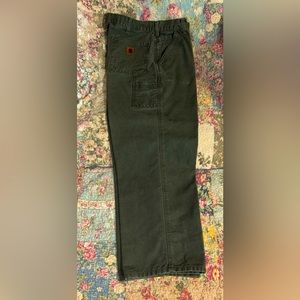 Carhartt Cargo Pants, Size-38x30, slight discoloration right thigh, see photos